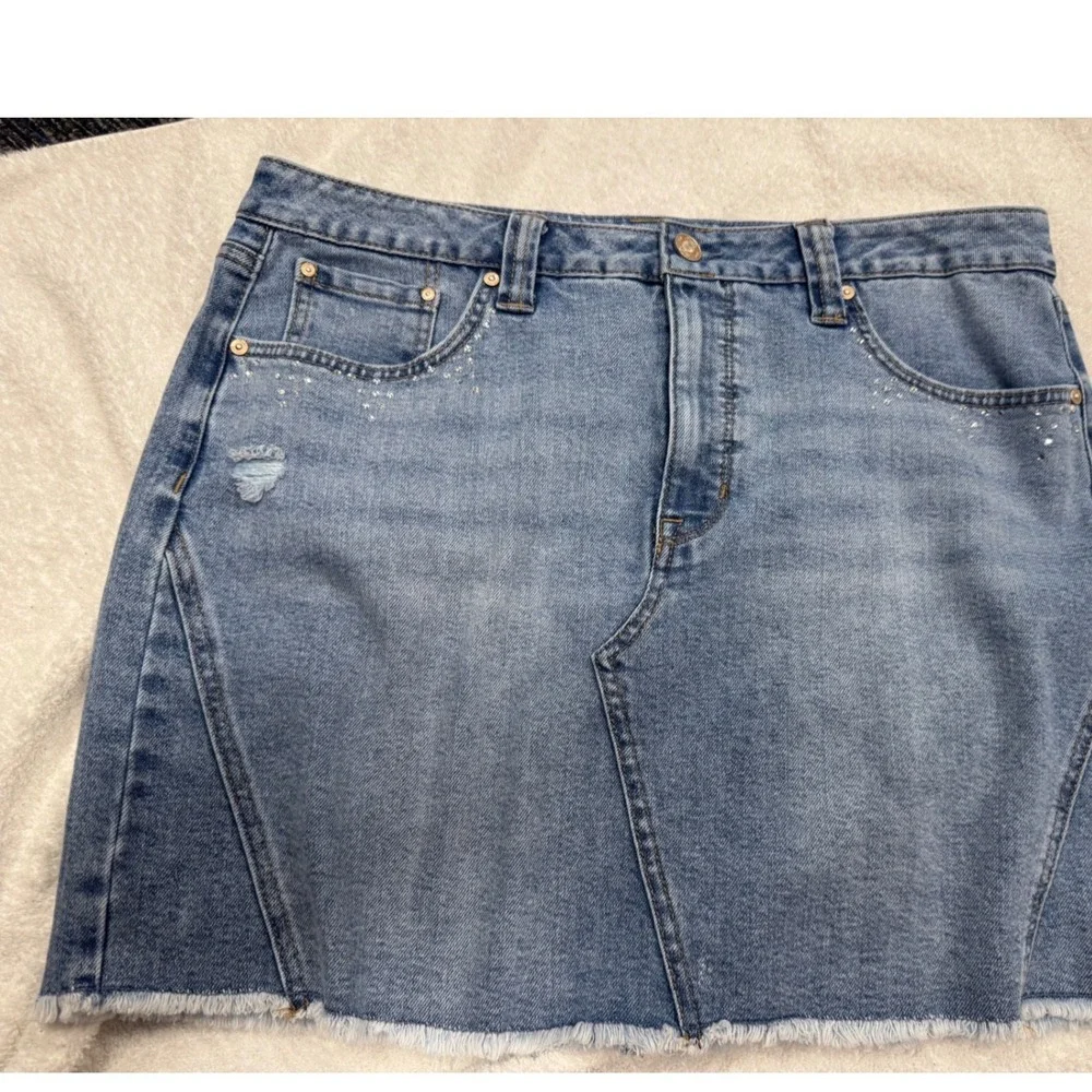 Seven7 Womens Blue Denim Mini Skirt Rhinestone Distressed Raw Hem Size 12 - Picture 1 of 9